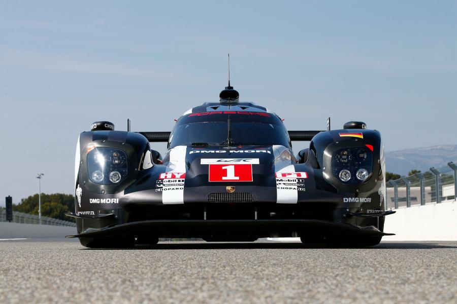  Porsche 919 Hybrid 2016 года  (фото 19 из 21)